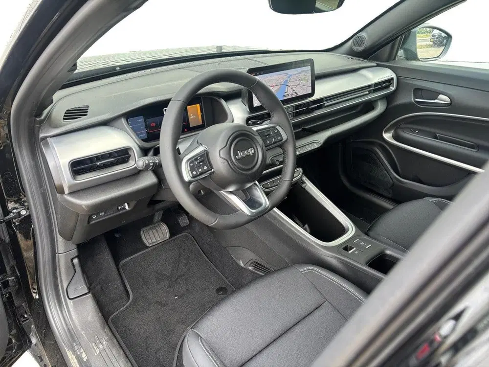 Jeep Avenger Summit EV 54kWh 156pk uit 2026, foto 10