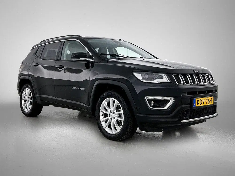 Jeep Compass 190pk Plug-in Hybrid Limited uit 2020, foto 3