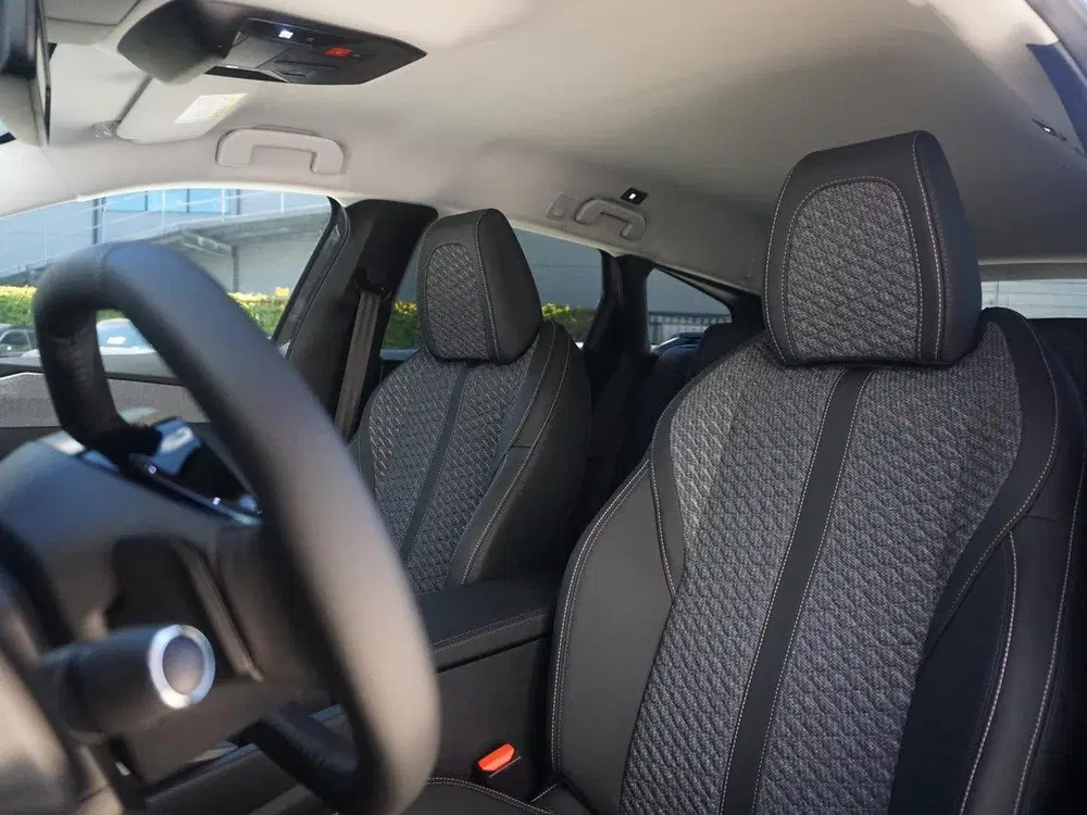 Peugeot 308 SW 1.2 Hybrid 145 e-DCS6 Allure Afn. Trekh uit 2026, foto 12