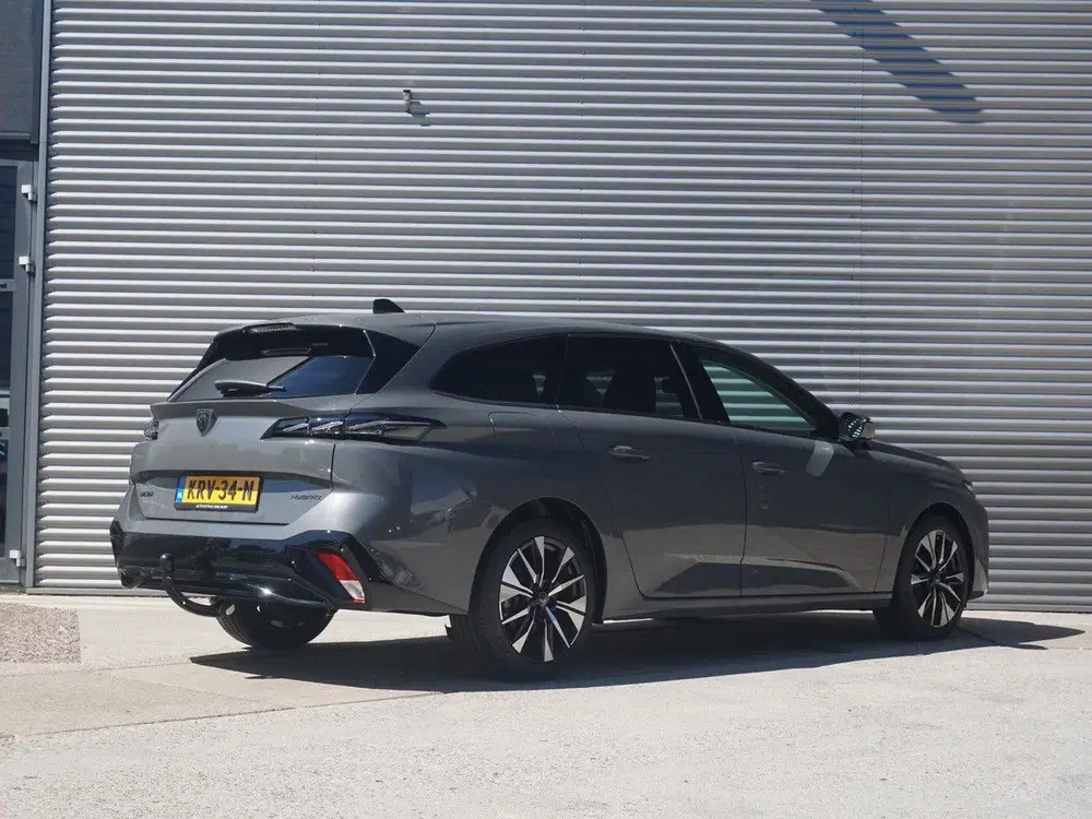 Peugeot 308 SW 1.2 Hybrid 145 e-DCS6 Allure Afn. Trekh uit 2026, foto 2