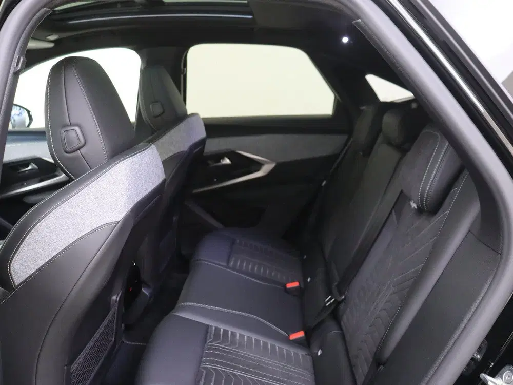 Peugeot 3008 GT Avantage 210 73 kWh NRM demo deal uit 2026, foto 13