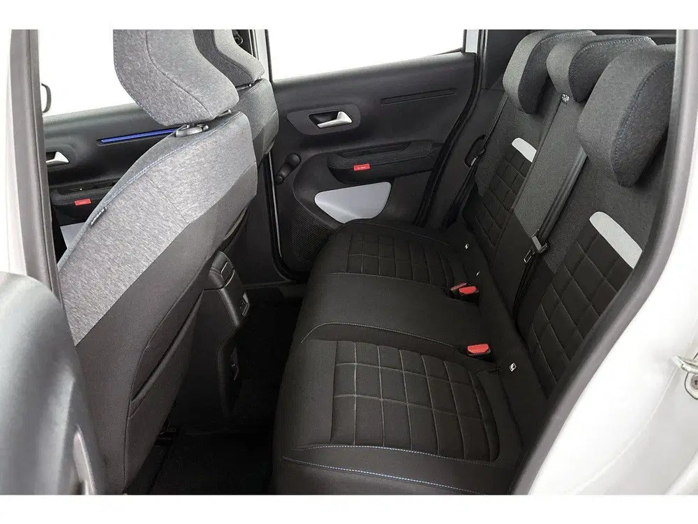 Citroën C3 ë-C3 Plus 113pk 44 kWh SOH 100% Airco Appl uit 2025, foto 7