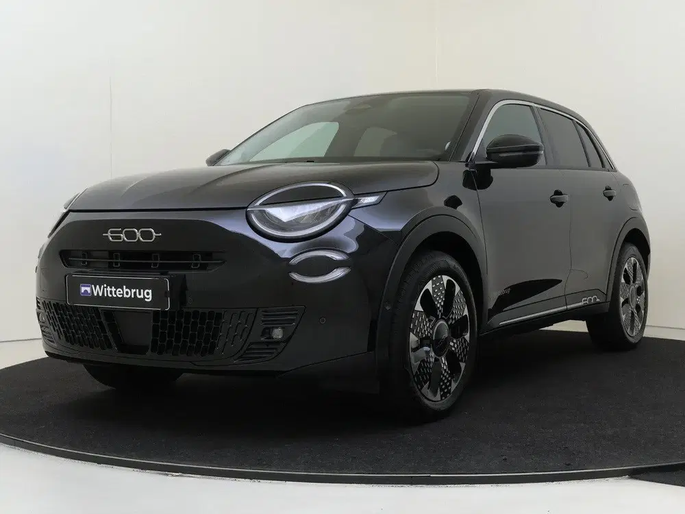 Fiat 600e La Prima 54 kWh LUXE VERSIE NRM demo deal uit 2026