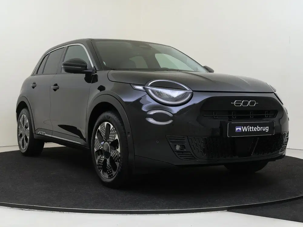 Fiat 600e La Prima 54 kWh LUXE VERSIE NRM demo deal uit 2026, foto 3