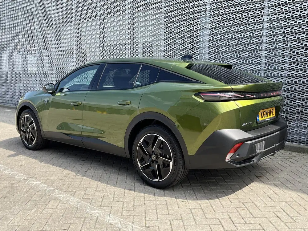 Peugeot 408 e-408 GT Exclusive 58 kWh uit 2026, foto 11