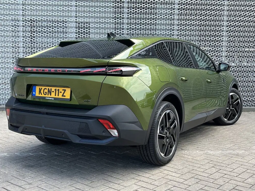 Peugeot 408 e-408 GT Exclusive 58 kWh uit 2026, foto 5