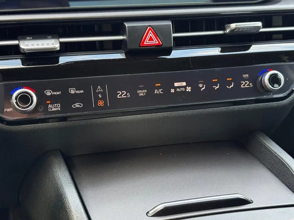 Kia Sportage 1.6 TGDI PLUG-IN HYBRIDE AUT. NAVI CAMERA uit 2026, foto 10