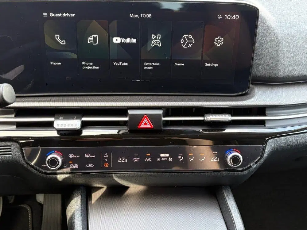 Kia Sportage 1.6 TGDI PLUG-IN HYBRIDE AUT. NAVI CAMERA uit 2026, foto 9