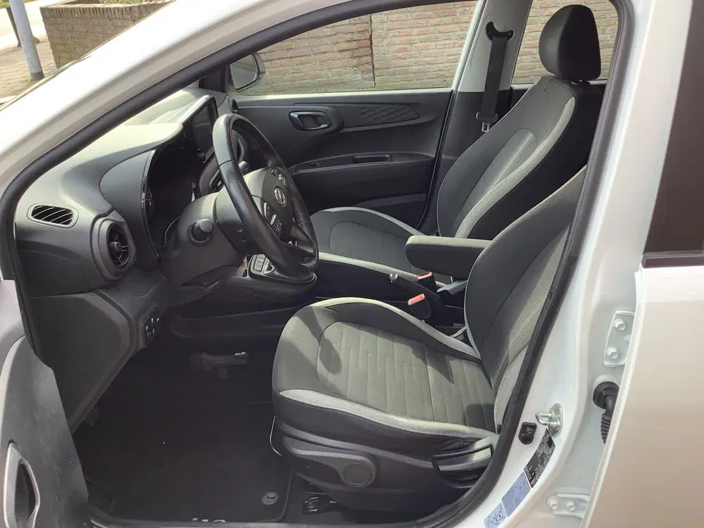 Hyundai i10 1.0 Comfort uit 2023, foto 8