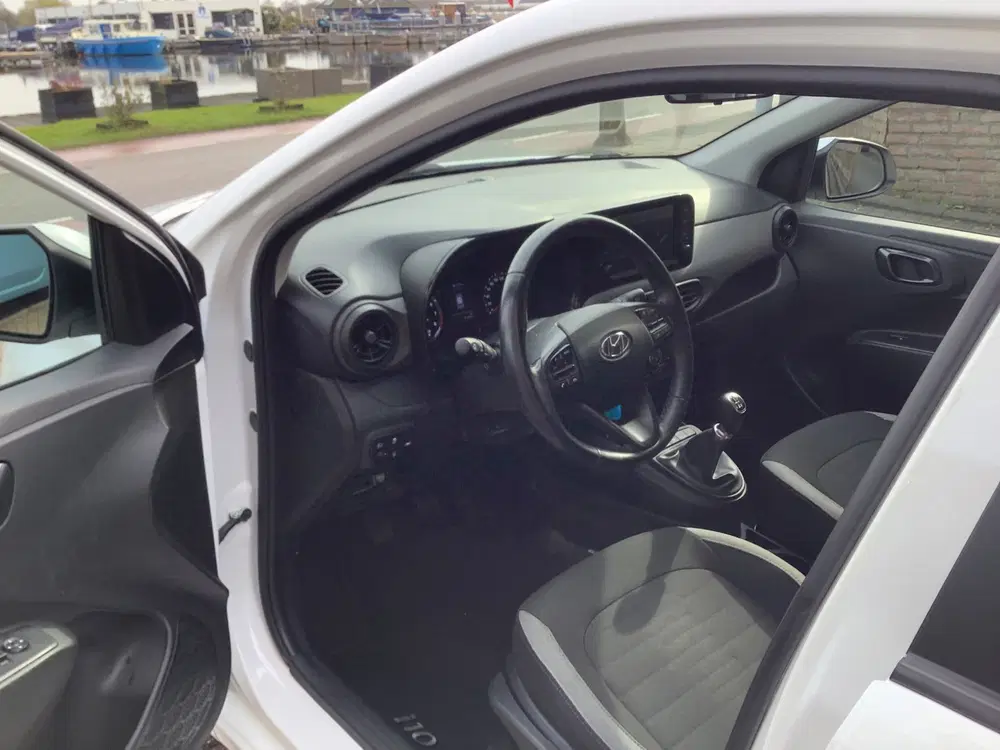 Hyundai i10 1.0 Comfort uit 2023, foto 9