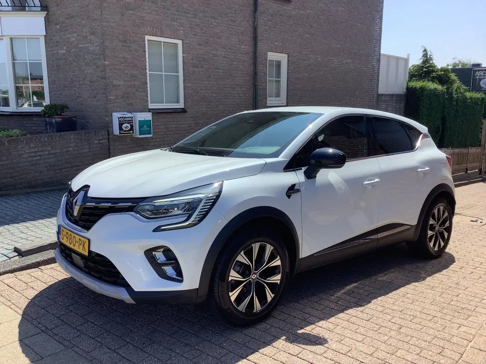 Renault Captur 1.6 E-Tech plug-in hybrid 160 techno plug uit 2023