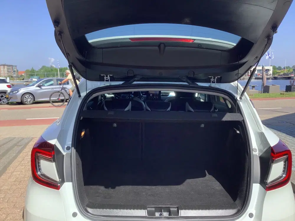 Renault Captur 1.6 E-Tech plug-in hybrid 160 techno plug uit 2023, foto 4