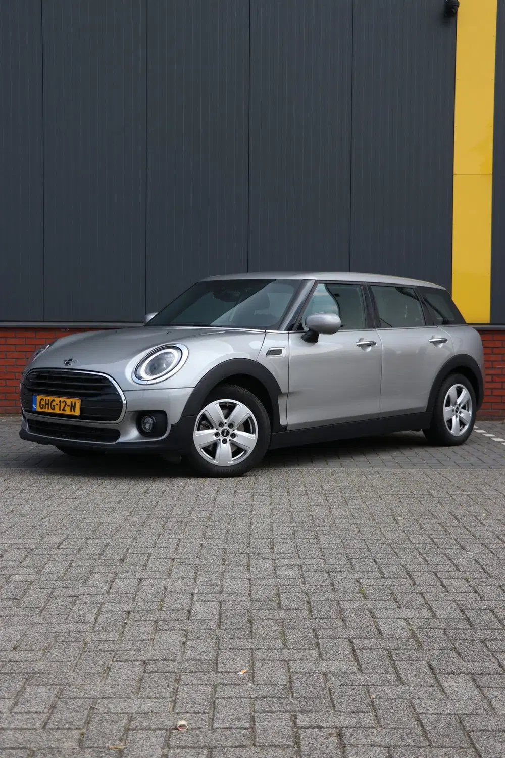 Mini Clubman 1.5 Cooper Essential 136PK uit 2023, foto 2