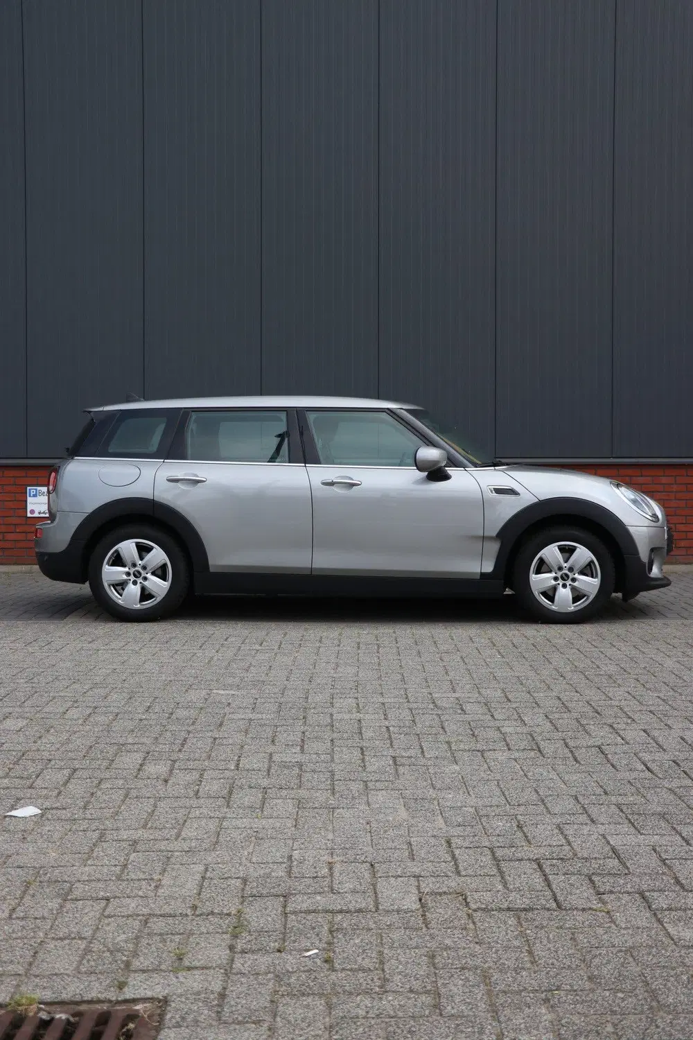 Mini Clubman 1.5 Cooper Essential 136PK uit 2023, foto 6