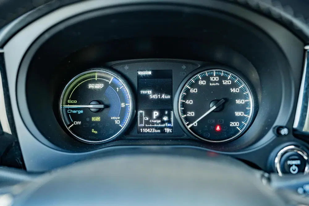 Mitsubishi Outlander 2.4 PHEV Intense uit 2020, foto 15