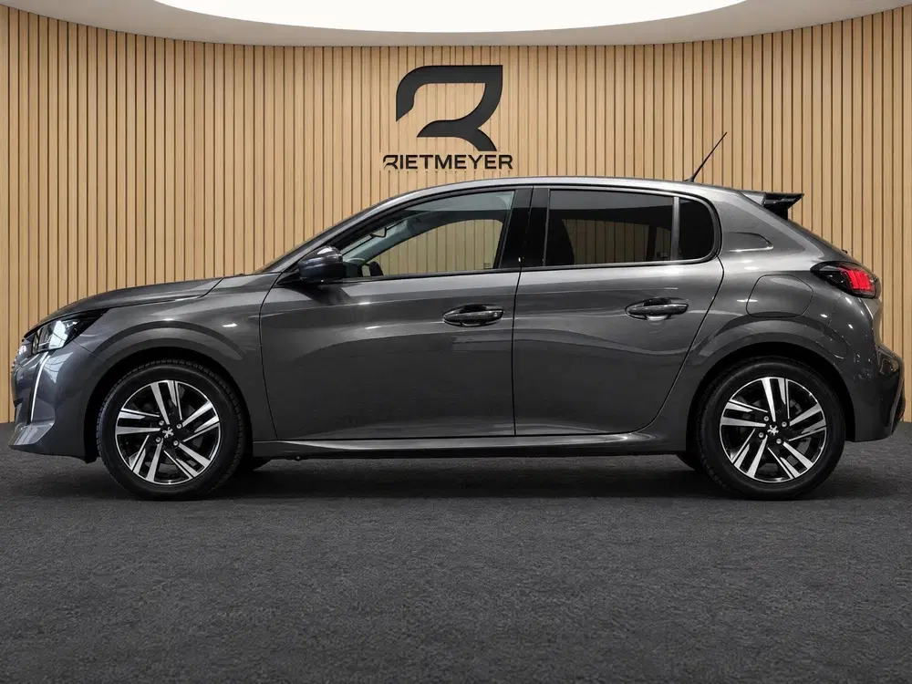 Peugeot 208 1.2 PureTech GT Pack uit 2021, foto 2
