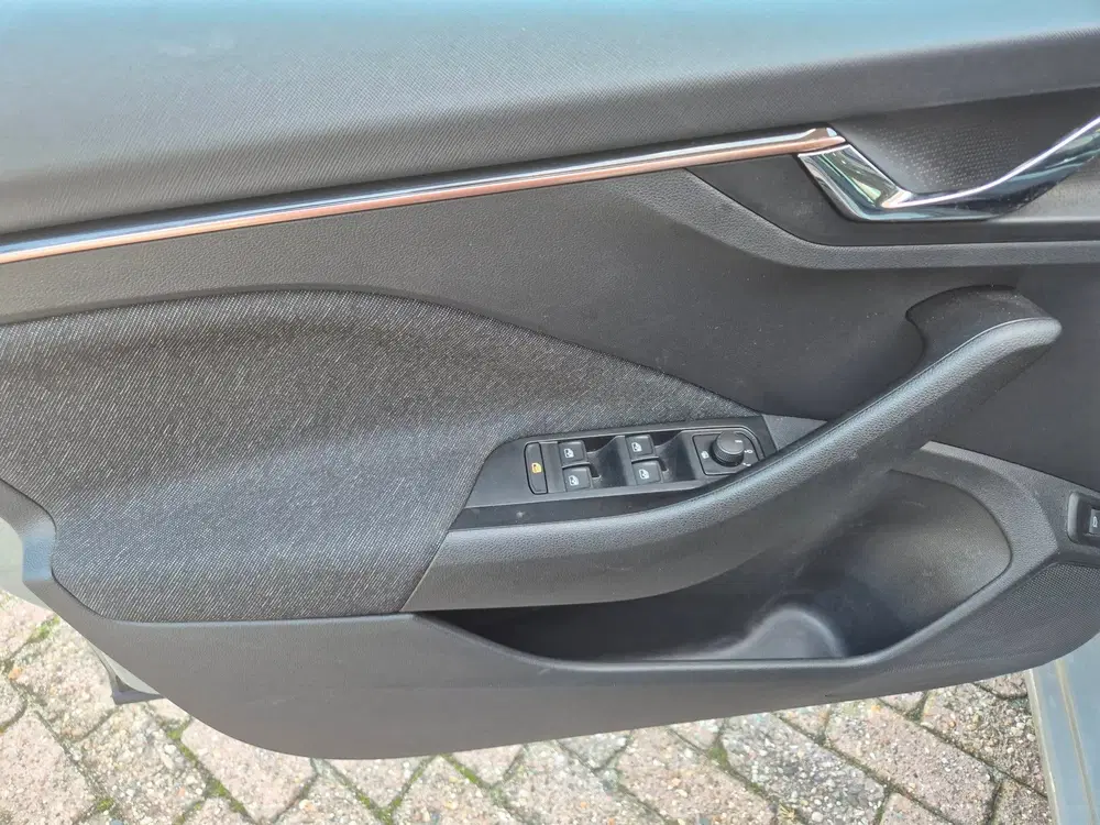 Skoda Scala 1.0 TSI Business Edition uit 2024, foto 15