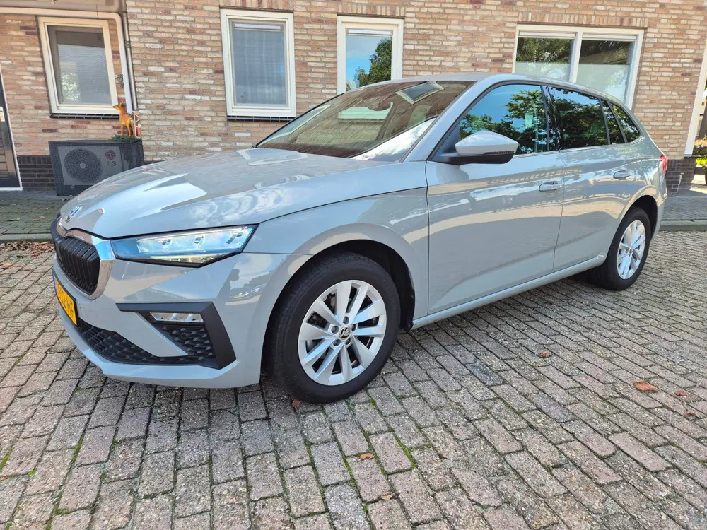 Skoda Scala 1.0 TSI Business Edition uit 2024, foto 2