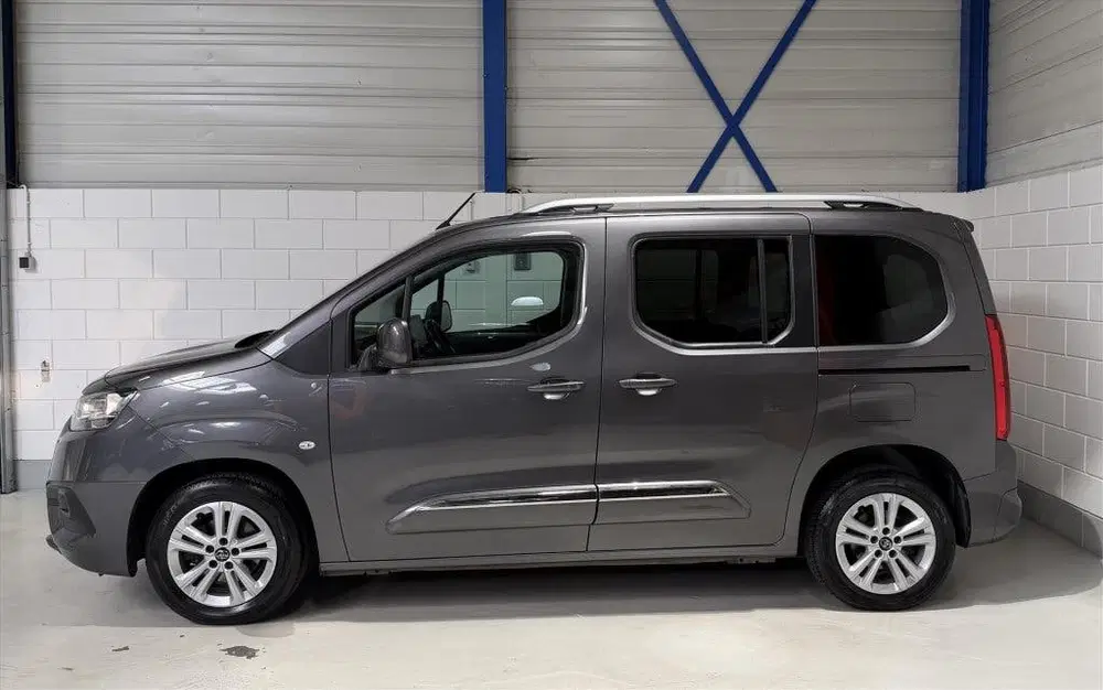 Toyota Proace City 1.2T uit 2021, foto 6