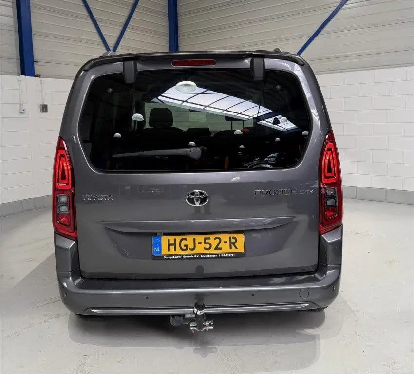 Toyota Proace City 1.2T uit 2021, foto 8