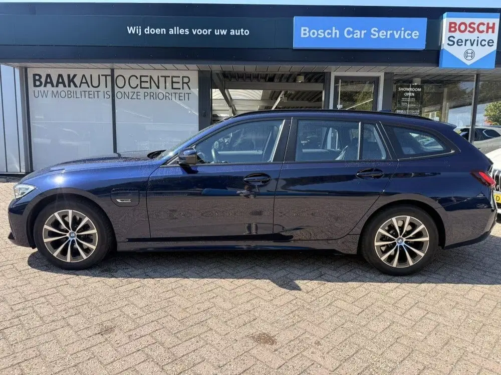 BMW 3-serie 320e xDrive Business EditionPlus uit 2022, foto 3