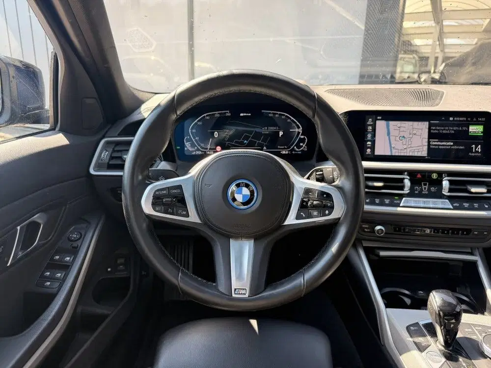 BMW 3-serie 320e xDrive Business EditionPlus uit 2022, foto 9