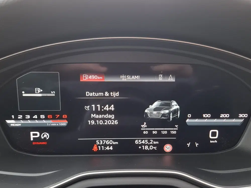Audi A4 35 TFSI S-line edition Competition uit 2024, foto 8
