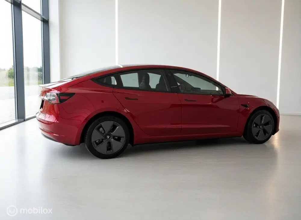 Tesla Model 3 RWD 60 kWh LFP uit 2023, foto 12