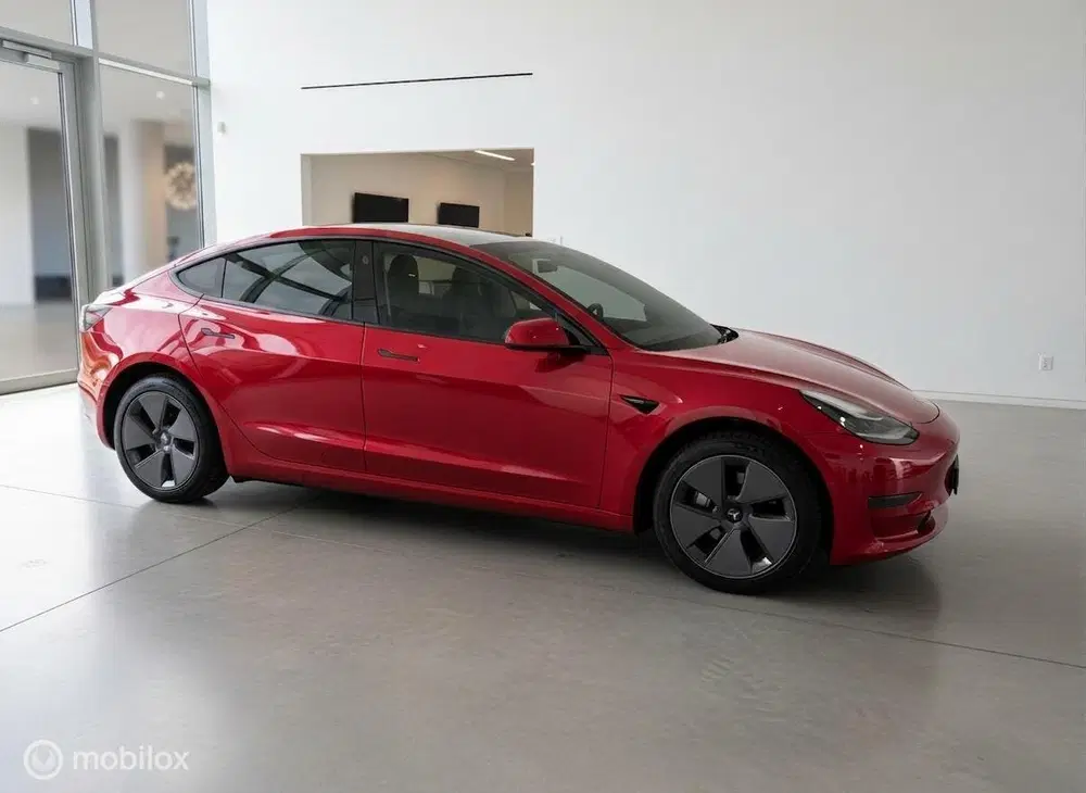 Tesla Model 3 RWD 60 kWh LFP uit 2023, foto 14