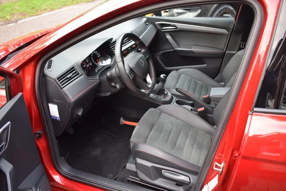 SEAT Ibiza TSI FR XENON-LED uit 2020, foto 11