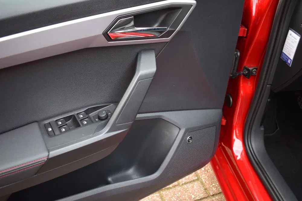 SEAT Ibiza TSI FR XENON-LED uit 2020, foto 13