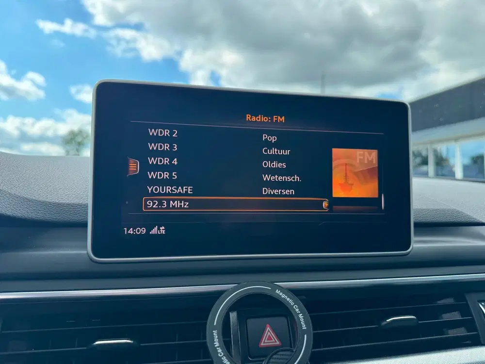 Audi A5 2.0 TFSI MHEV Design S Line Panorama Leder uit 2019, foto 10