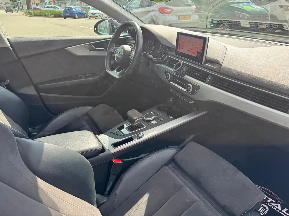 Audi A5 2.0 TFSI MHEV Design S Line Panorama Leder uit 2019, foto 5