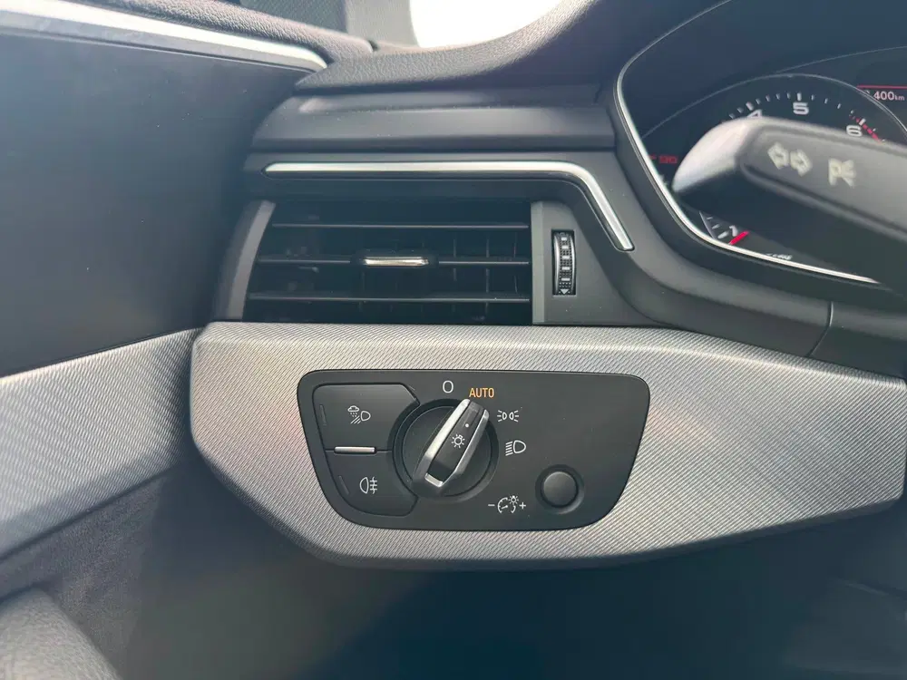 Audi A5 2.0 TFSI MHEV Design S Line Panorama Leder uit 2019, foto 9
