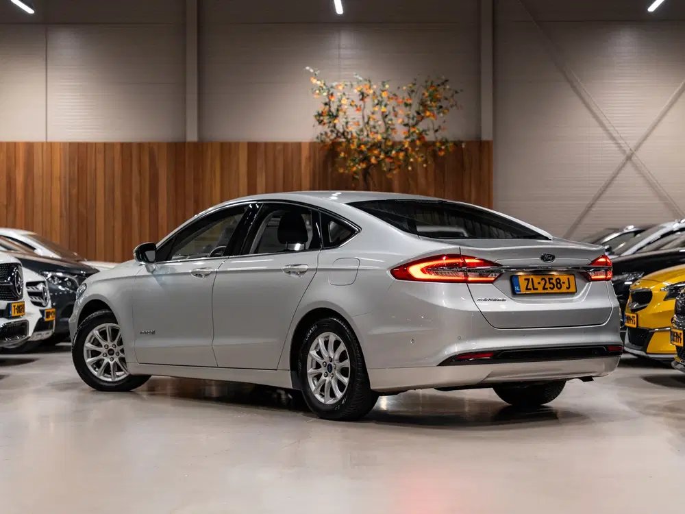Ford Mondeo 2.0 IVCT HEV Titanium uit 2019, foto 4