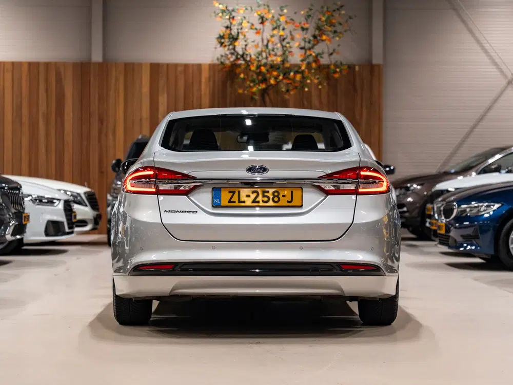Ford Mondeo 2.0 IVCT HEV Titanium uit 2019, foto 5