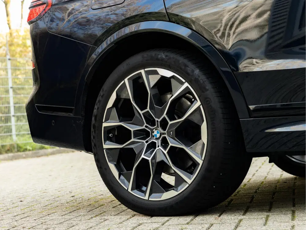 BMW X7 xDrive40i M-Sport Pro uit 2026, foto 15