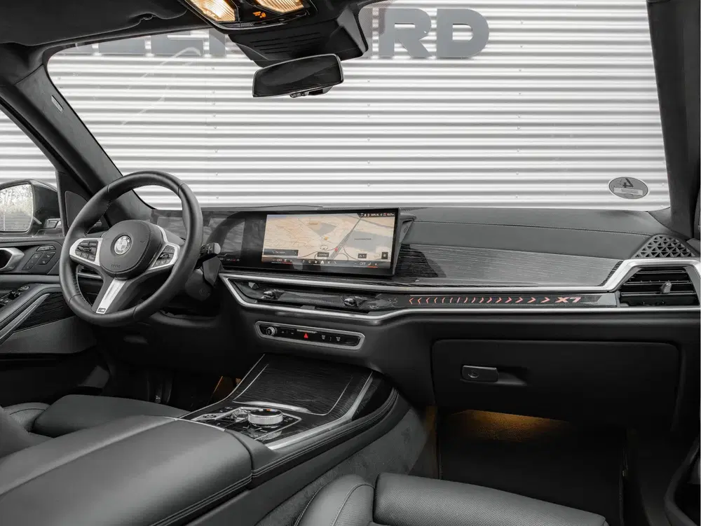 BMW X7 xDrive40i M-Sport Pro uit 2026, foto 4