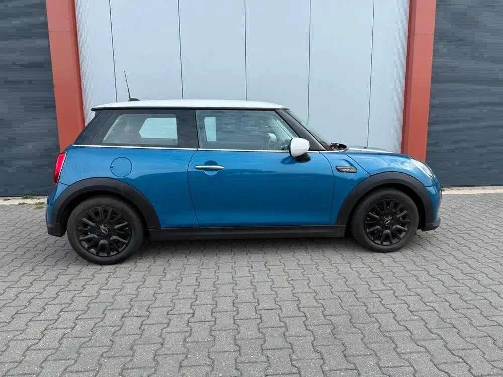 Mini Cooper 1.5 Cooper Camden Edition Automaat uit 2023, foto 2