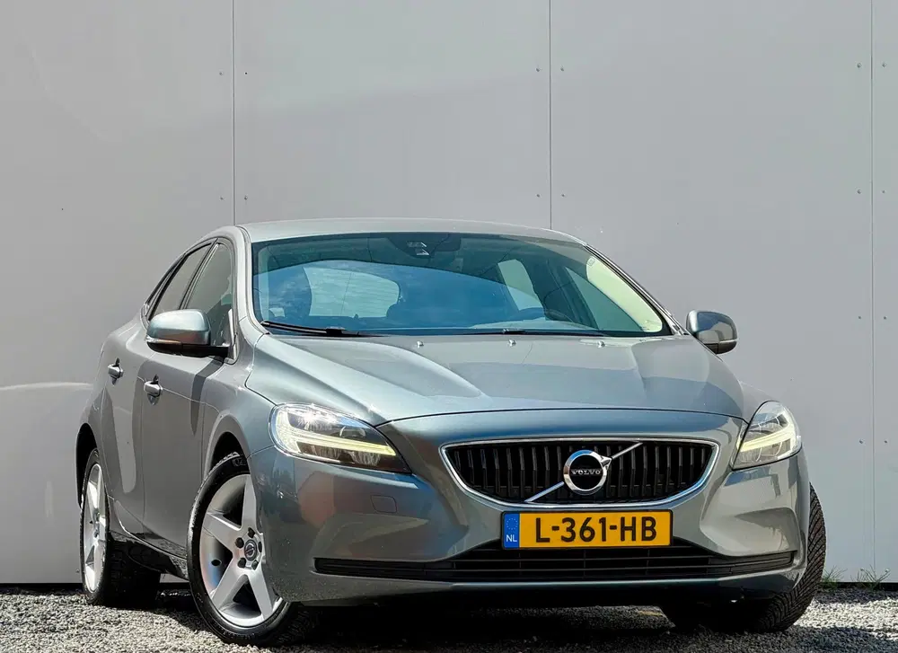 Volvo V40 2.0 T2 uit 2019, foto 4