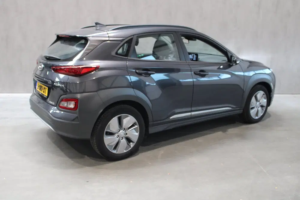Hyundai KONA EV Comfort 64 kWh Camera uit 2020, foto 10
