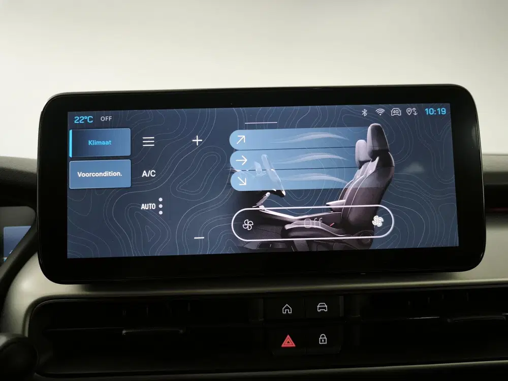 Jeep Avenger Summit 54 kWh uit 2025, foto 13