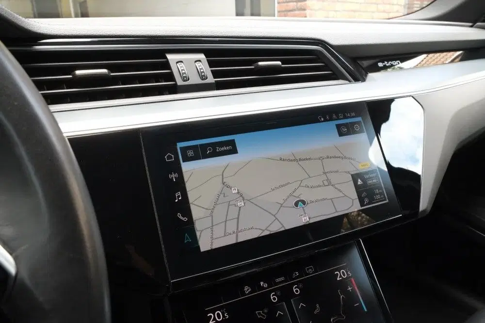 Audi Q8 e-tron quattro S line 95kwh uit 2023, foto 13