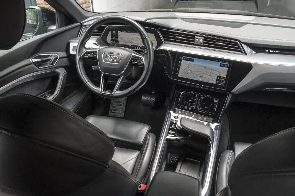 Audi Q8 e-tron quattro S line 95kwh uit 2023, foto 4