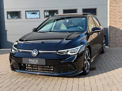Volkswagen Golf 1.5 eTSI R-Line uit 2020
