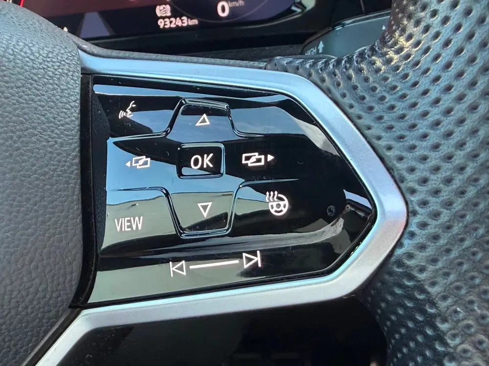 Volkswagen Golf 1.5 eTSI R-Line uit 2020, foto 13