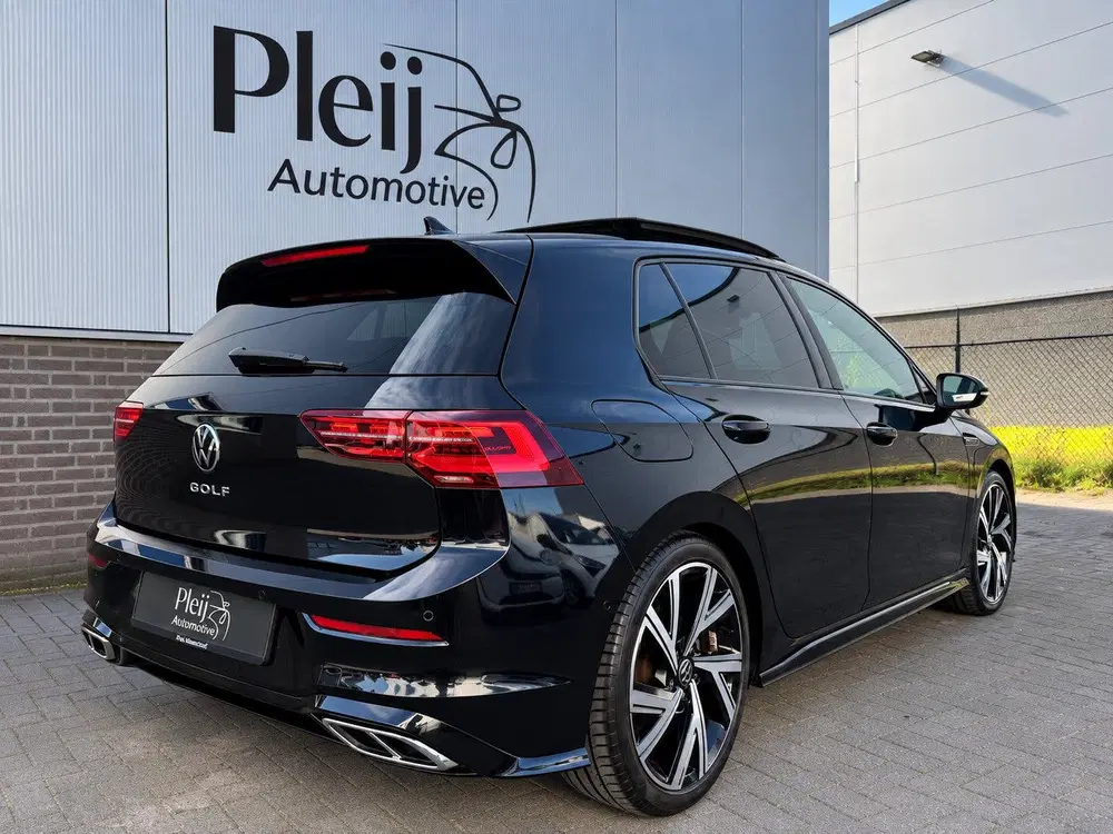 Volkswagen Golf 1.5 eTSI R-Line uit 2020, foto 5