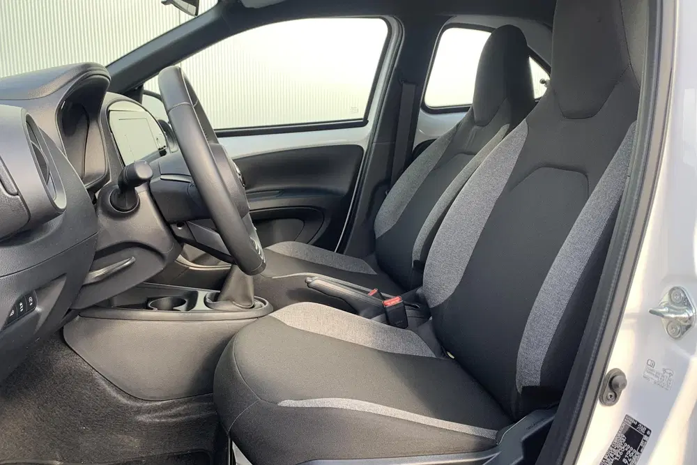 Toyota Aygo X 1.0 VVT-i MT Play uit 2025, foto 7