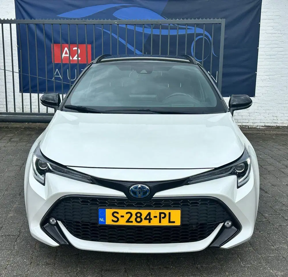Toyota Corolla 1.8 Hybrid GR-Sport uit 2021, foto 2