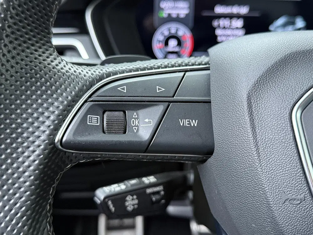 Audi A4 35 TFSI S edition Competition uit 2022, foto 7